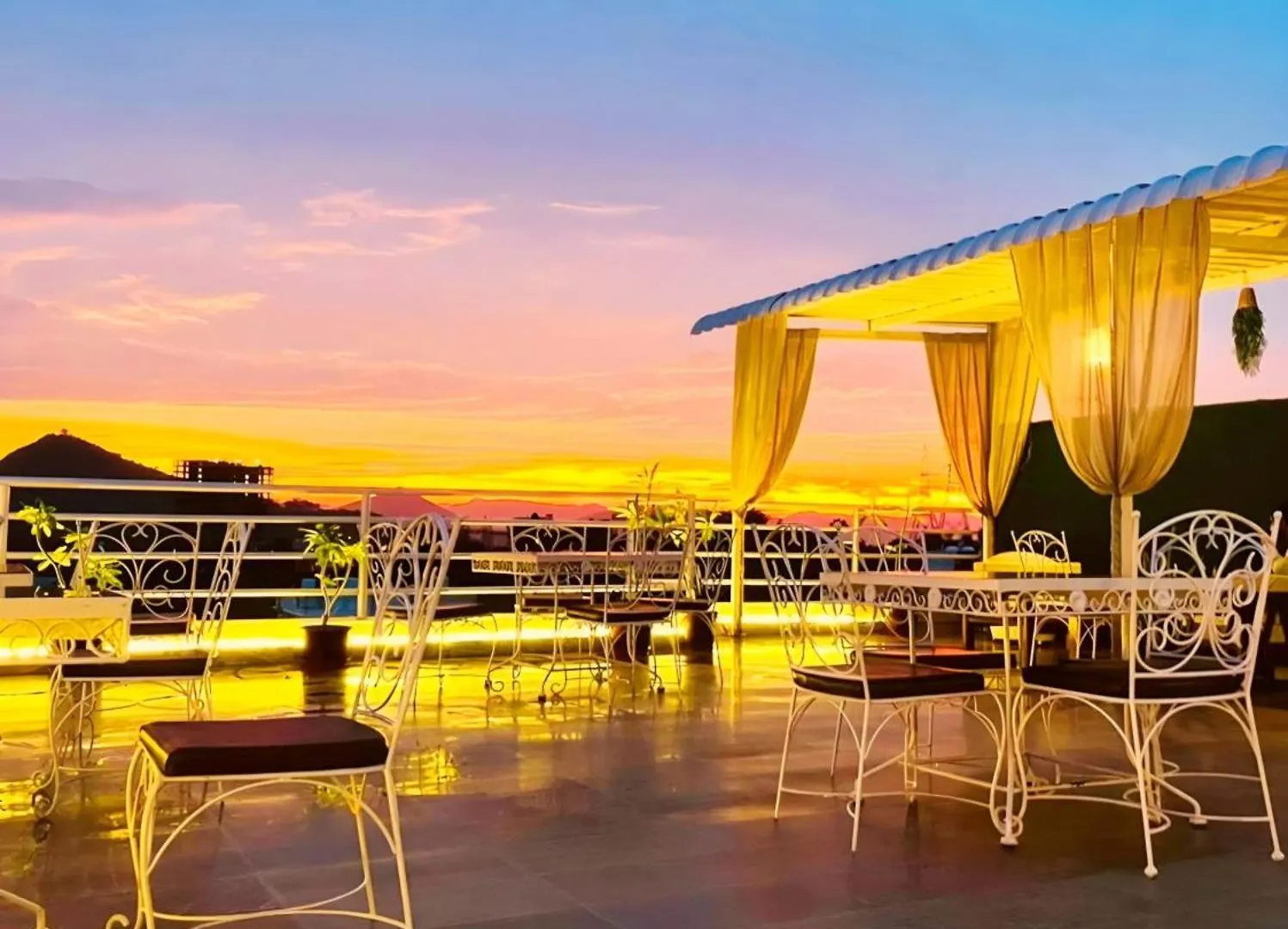 Hotel The Celebration By Amod Best Hotel & Rooftop Udaipur